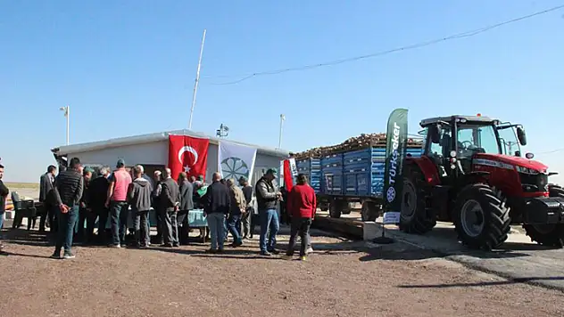 Karaman'da kantarlar pancar alımına dualarla başladı
