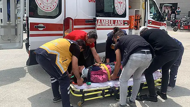 Karaman'da kepçe ile çarpışan elektrikli bisikletli çocuk yaralandı