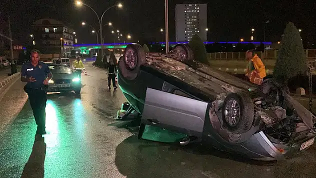 Karaman'da kontrolden çıkan otomobil devrildi: 1 yaralı
