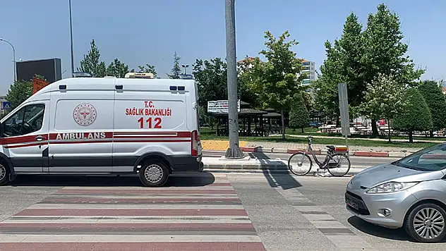 Karaman'da otomobil bisiklete çarptı: 75 yaşındaki adam yaralandı