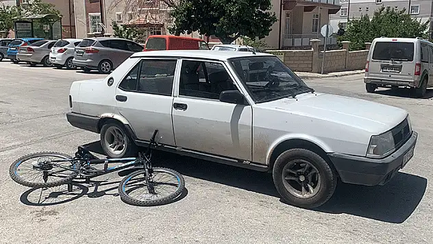 Karaman'da otomobille çarpışan bisiklet sürücüsü yaralandı