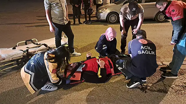 Karaman'da otomobille çarpışan motokurye yaralandı