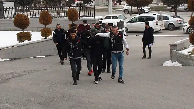 Karaman'da uyuşturucu operasyonunda 4 kişi tutuklandı

