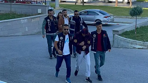 Karaman'da uyuşturucudan gözaltına alınan 3 kişi tutuklandı
