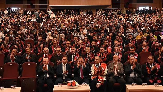 Karamanoğlu Mehmetbey Üniversitesi 2024-2025 Akademik Yılı Açılış Töreni düzenlendi
