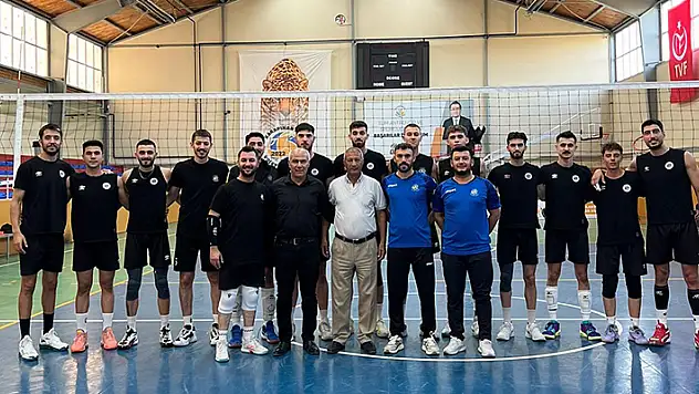 Karapınar Anadolu Akademi'yi ağırlıyor