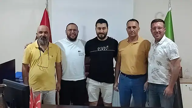 Karapınar Belediyespor Cezayir Polat'a emanet