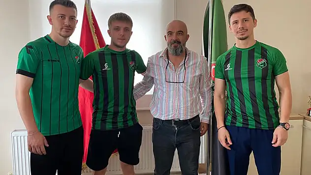 Karapınar Belediyespor'da imzalar peş peşe atılıyor
