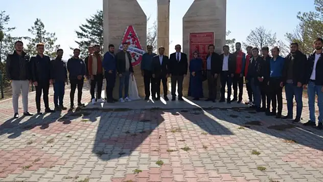 Karapınar'da 25 sene önce trafik kazasında ölenler anıldı
