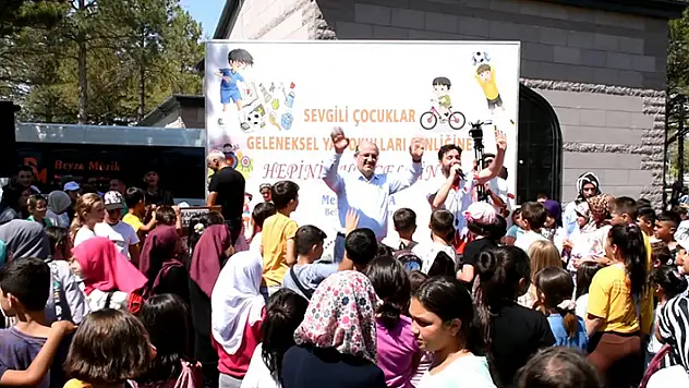 Karapınar'da 5. Geleneksel Yaz Okulları Şenliği yapıldı
