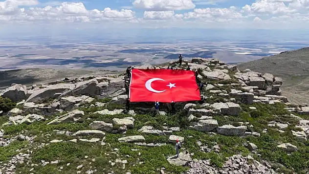 Karapınar'da Gençlik Haftası yürüyüşü
