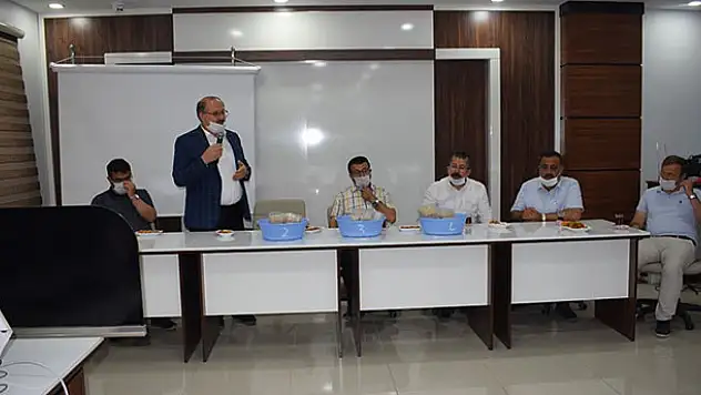Karapınar'da ilk mahsül arpa satışı yapıldı