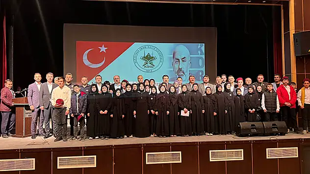 Karapınar'da İstiklal Marşı'nın Kabulü ve Mehmet Akif Ersoy'u anma programı düzenlendi
