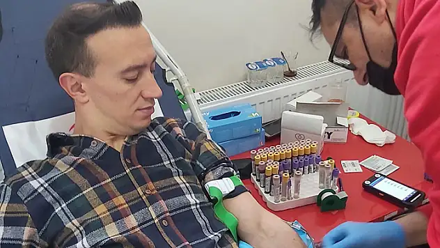 Karapınar'da Ülkü Ocakları kan bağışında bulundu
