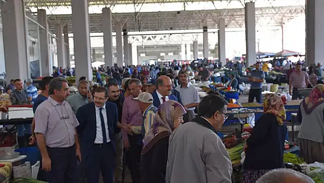 Karapınar Kaymakamı Onur Kökçü'nün pazar ziyareti