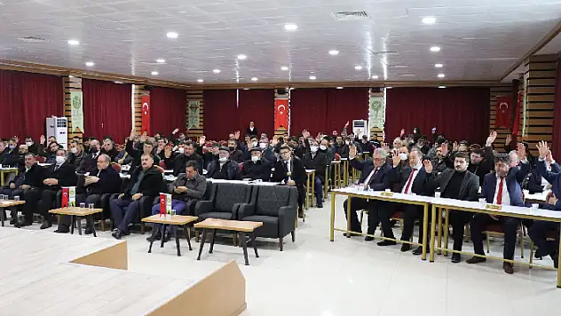 Karapınar Süt Üreticileri Birliği Başkanı Mehmet Tartan yeniden göreve getirildi
