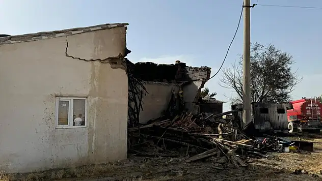 Karapınar'da çıkan ev yangını söndürüldü 
