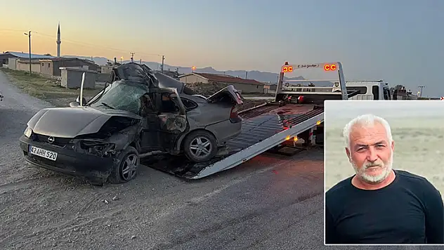 Karapınar'da direğe çarpan otomobilin sürücüsü hayatını kaybetti