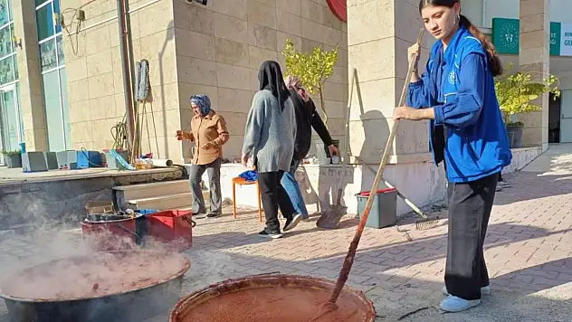 Karapınar'da gençlerden anlamlı çalışma