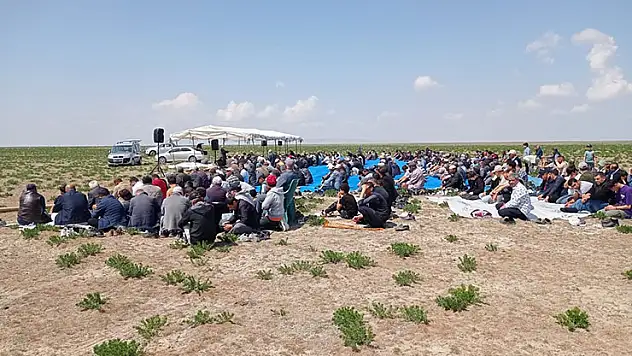 Karapınar'da kuraklık nedeniyle yağmur duası yapıldı