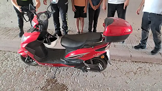 Karapınar'da motosiklet devrildi: 1 yaralı
