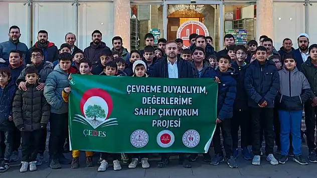 Karapınar'da öğrenciler sabah namazında buluştu