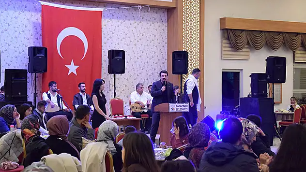 Karapınar'da Öğretmenler Günü sıra gecesi ile kutlandı