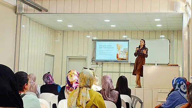 Karapınar'da okul öncesi çocuklara çevre bilinci konulu konferans