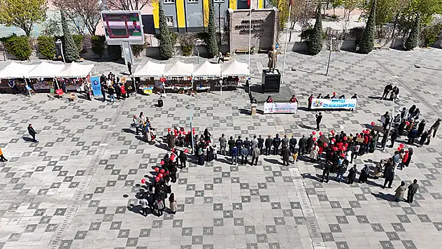Karapınar'da otizm farkındalık etkinlikleri düzenlendi