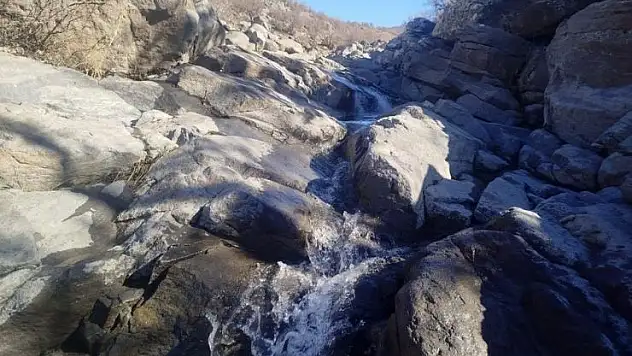 Karapınar'da yıllardır kuru kalan dereler yeniden akmaya başladı