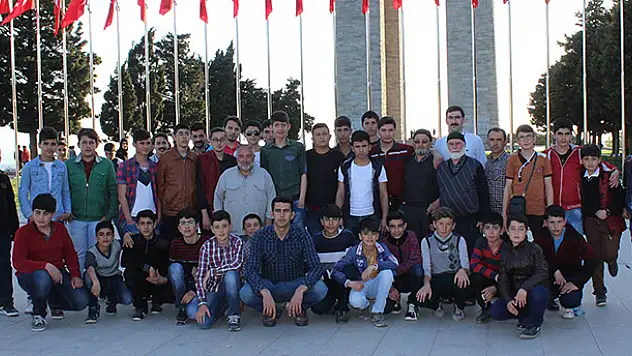 Karapınarlı öğrenciler Çanakkaleyi gezdi