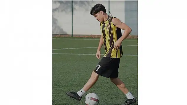Karapınarlı sporcu profesyonel oldu
