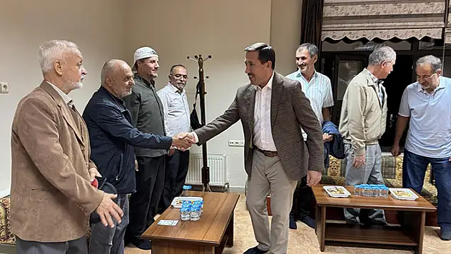 Karatay Belediye Başkanı Hasan Kılca, Hikmet İlim ve Sanat Derneği üyeleriyle buluştu