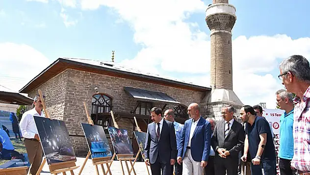 Karatay Belediyesi 15 Temmuz'u fotoğraf sergisi ve kan bağışı kampanyası