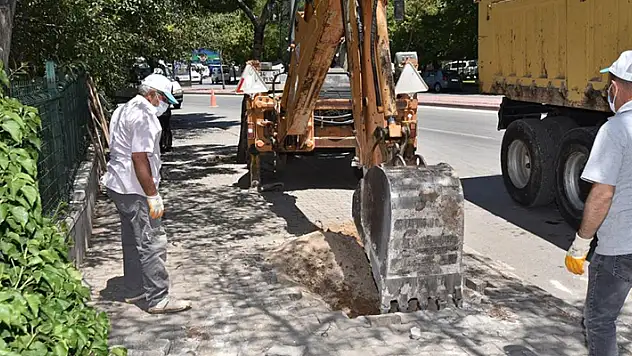 Karatay Belediyesi 150 adet yer altı çöp konteynerinin kurulumu yaptı
