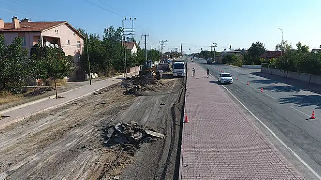 Karatay Belediyesi asfalt yenileme çalışmalarını sürdürüyor