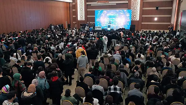 Karatay Belediyesi 'DevFest Konya 2022'ye ev sahipliği yaptı
