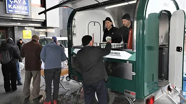 Karatay Belediyesi Konya'ya gelen depremzedelerin de yanında
