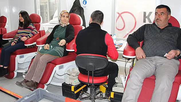 Karatay Belediyesi'nden kan bağışına destek
