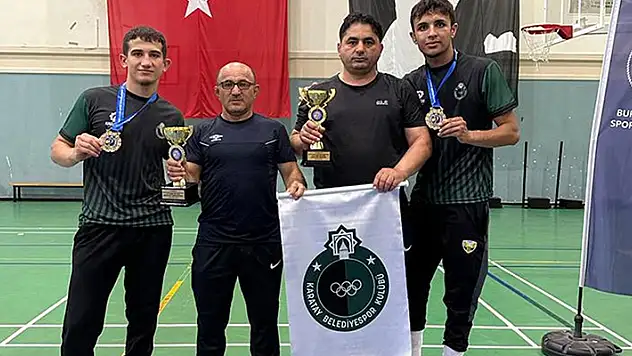 Karatay Belediyesi Spor Kulübü güreşçileri Türkiye şampiyonu
