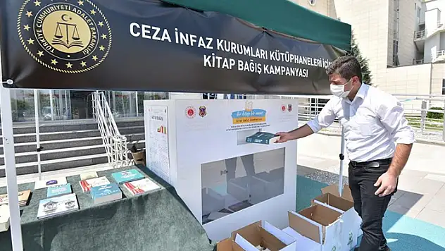 Karatay Belediyesinden kitap bağışı kampanyasına destek
