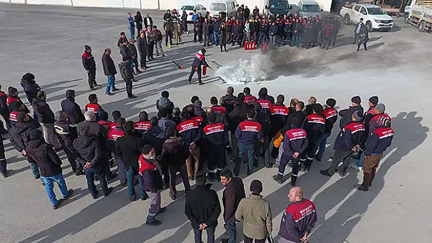 Karatay Belediyesinden personele yangın tatbikatı eğitimi
