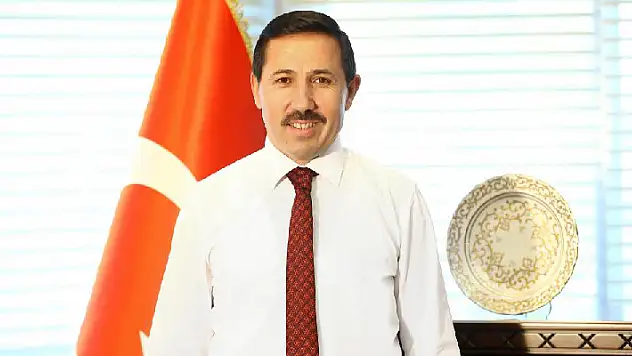 Karatay Belediyesinden YKS'ye gireceklere TYT ücreti desteği
