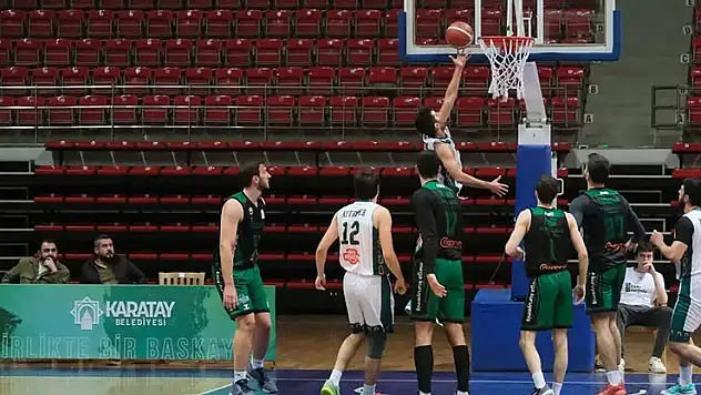 Karatay Belediyespor devreyi 5. sırada girdi