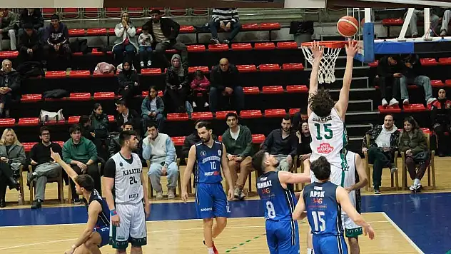 Karatay Belediyespor potada sezonu kapattı