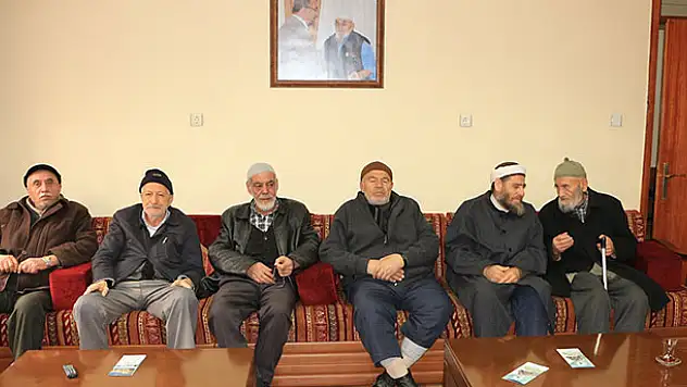 Karatay'da akılcı ilaç kullanımı konuşuldu