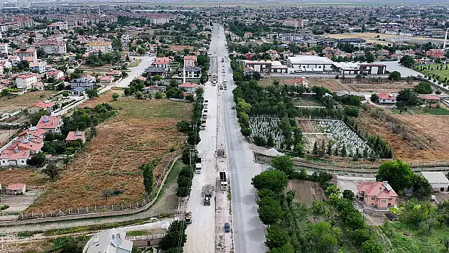 Karatay'da caddeler yeni sezona hazırlanıyor