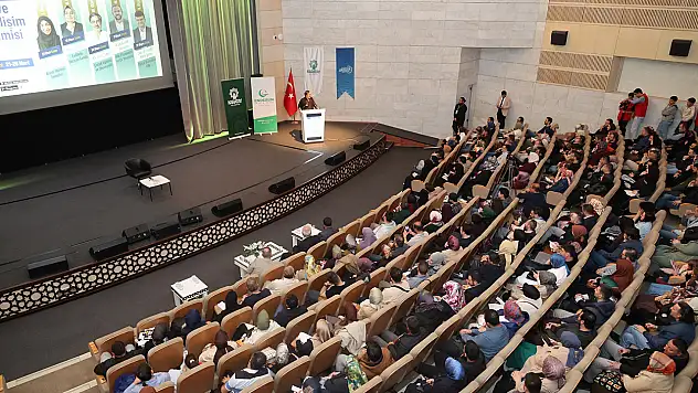 Karatay'da 'Evlilik ve Aile Gelişim Akademisi' yoğun ilgiyle sürüyor