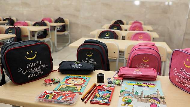 Karatay'da okula başlayacak miniklere müjde! 9 bin öğrenciye eğitim desteği