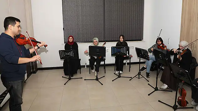 Karatay, genç yetenekler geleceğe hazırlanıyor